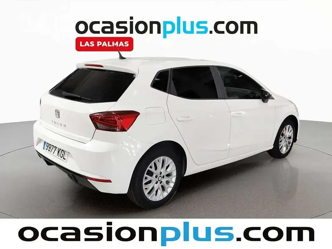 Usado Seat Ibiza Style 95 CV (69 kW) 2017 Blanco Utilitario
