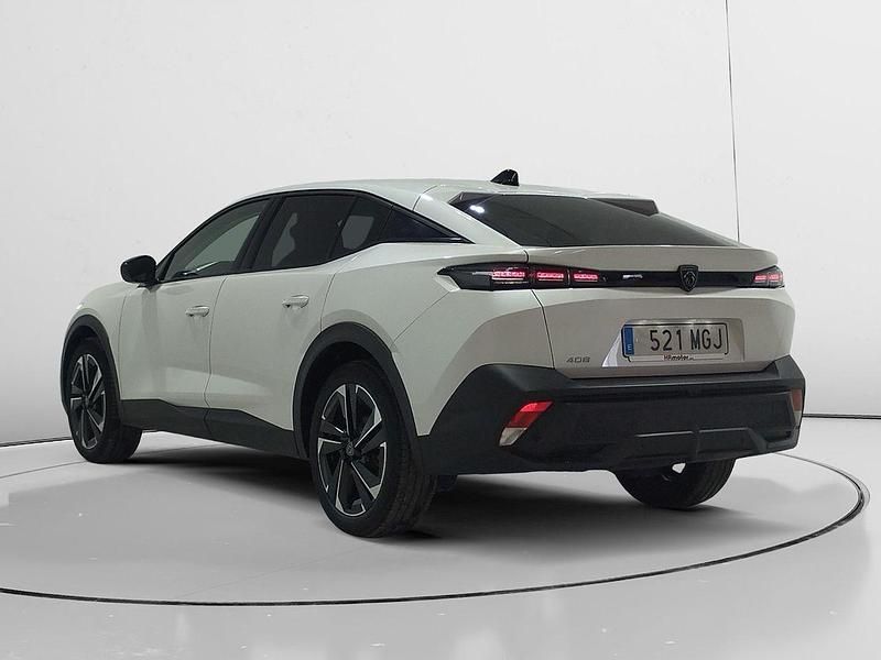 Usado Peugeot 408 Allure 131 CV (96 kW) 2023 Blanco Berlina