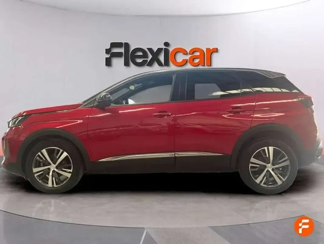 Usado Peugeot 3008 Allure 131 CV (96 kW) 2023 Burdeos SUV