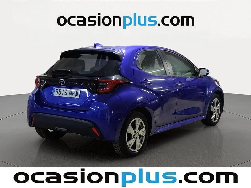 Usado Toyota Yaris Active 116 CV (85 kW) 2024 Azul Utilitario
