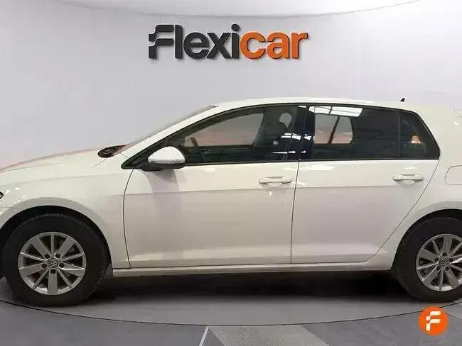 Usado VW Golf VII Advance 110 CV (80 kW) 2017 Blanco Utilitario