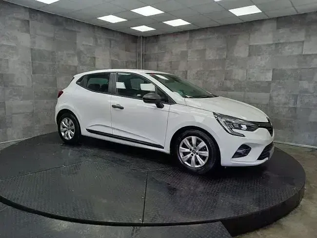Usado Renault Clio Business 86 CV (63 kW) 2021 Blanco Utilitario