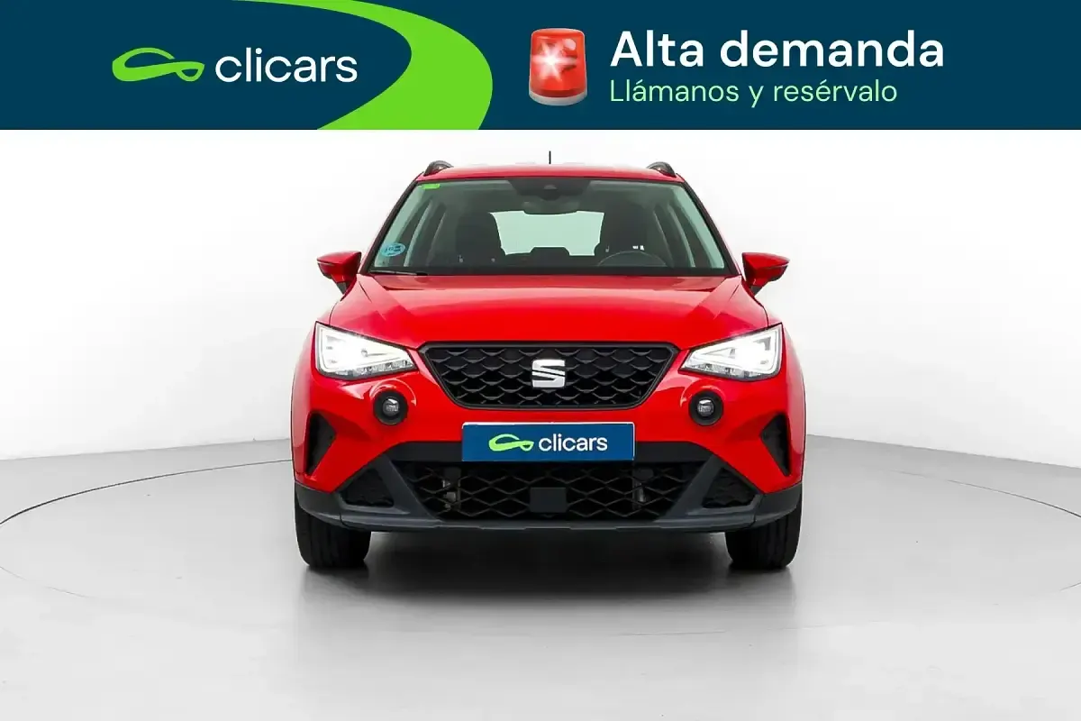 Usado Seat Arona Style 110 CV (80 kW) 2022 Rojo SUV
