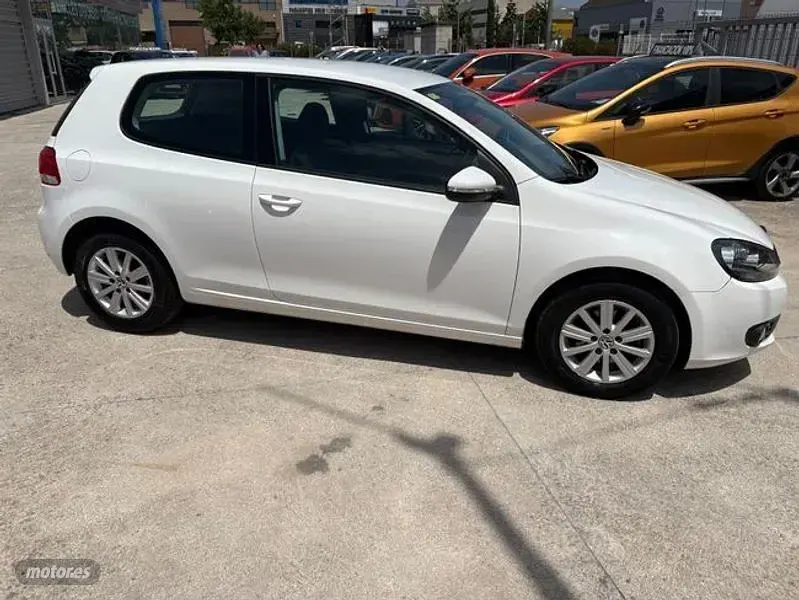 Usado VW Golf VI Advance 104 CV (76 kW) 2010 Blanco Utilitario