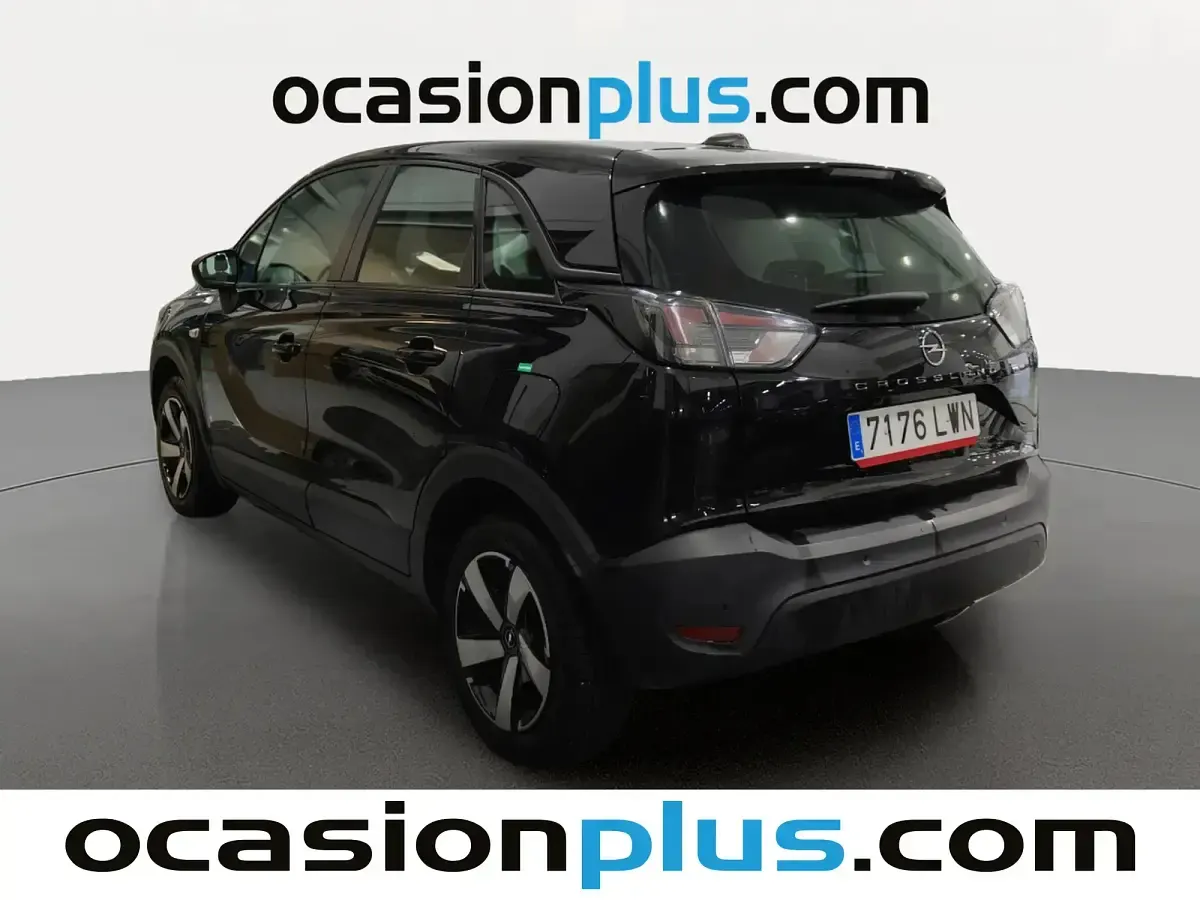 Usado Opel Crossland Edition 110 CV (80 kW) 2022 Negro SUV