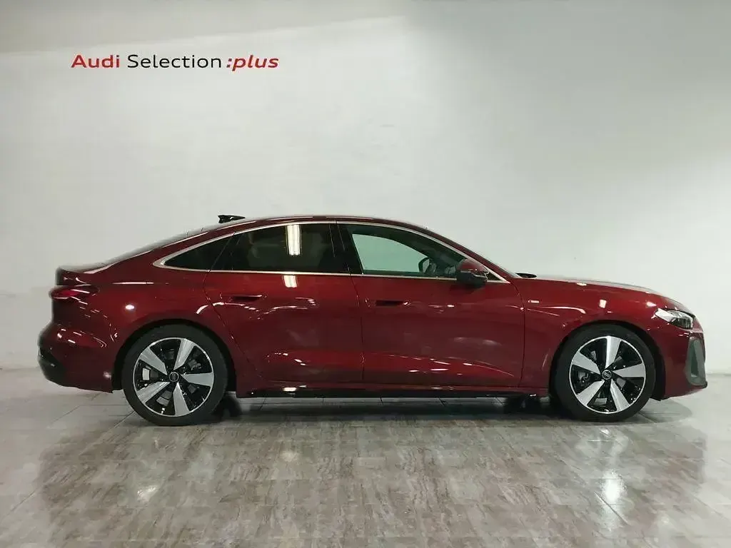 Käytetty Audi A5 S-Line 204 HP (150 kW) 2024 Punainen Sedan