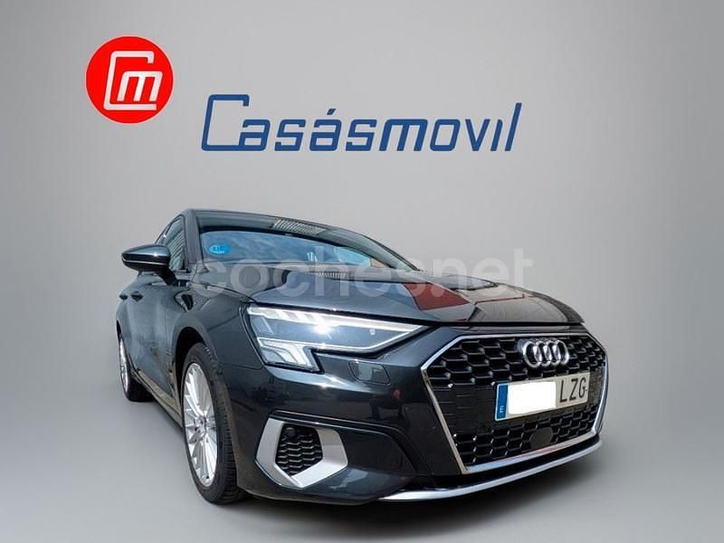 Usado Audi A3 Advanced Plus 110 CV (80 kW) 2022 Gris / plata Berlina