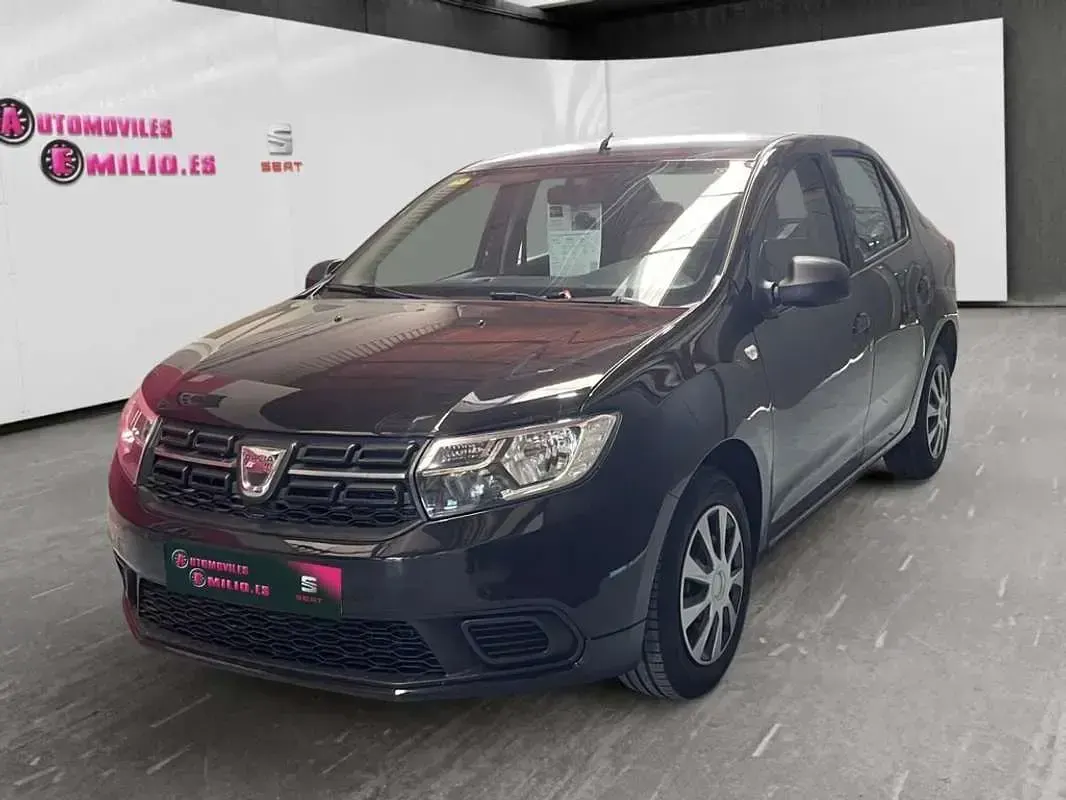Usado Dacia Sandero Essentiel 75 CV (55 kW) 2018 Negro Utilitario