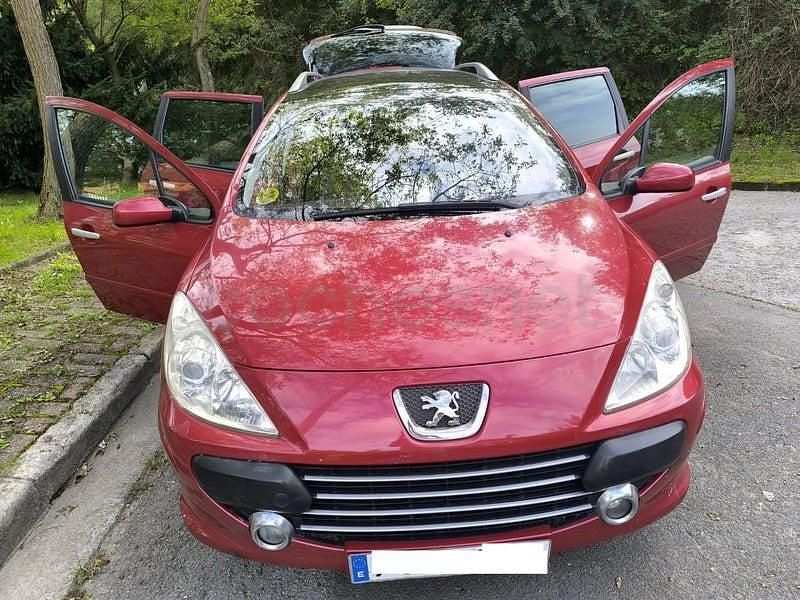 Usado Peugeot 307 110 CV (80 kW) 2007 Granate Familiar