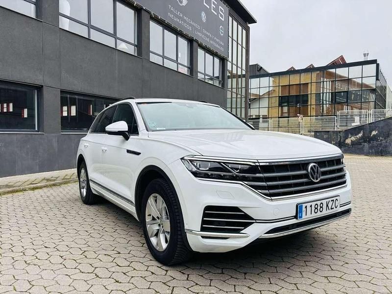 Usado VW Touareg Atmosphere 231 CV (169 kW) 2019 Blanco SUV