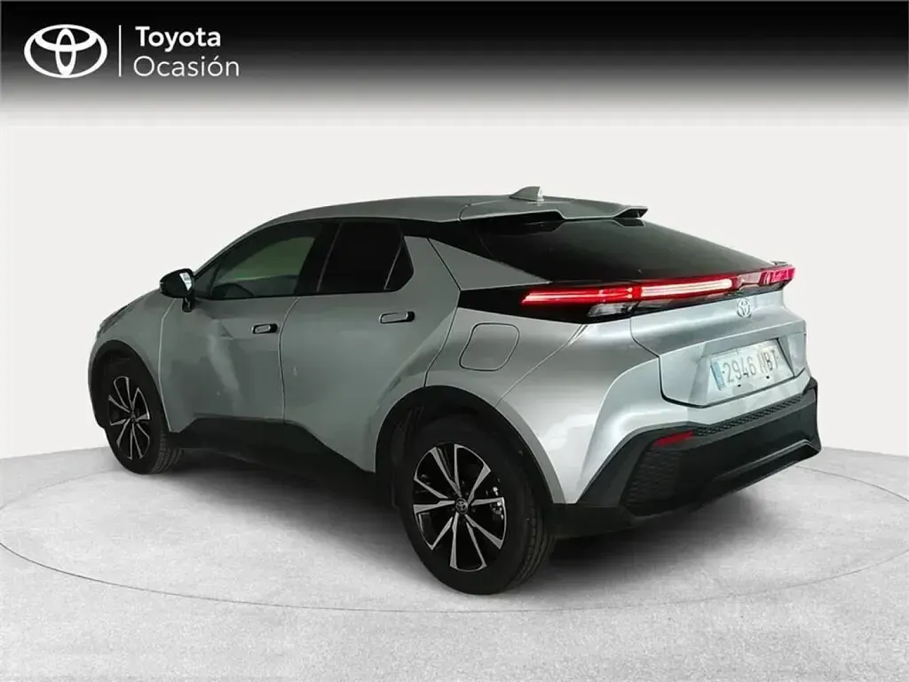 Usado Toyota C-HR Advance 140 CV (102 kW) 2025 Gris SUV