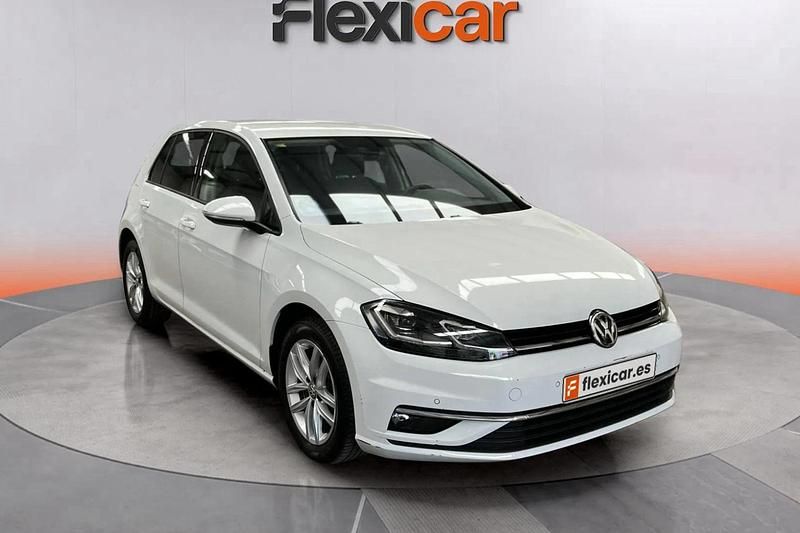 Blanco Usado 2020 VW Golf Advance Berlina | 14.990 € (Buen precio) - Imagen 1/4