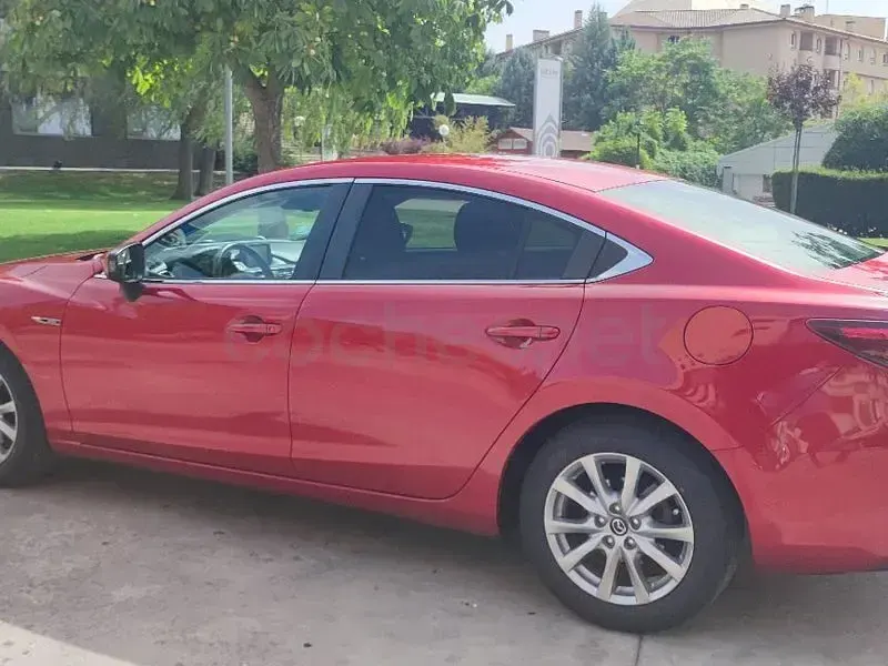 Usado Mazda 6 Luxury 150 CV (110 kW) 2017 Granate Berlina