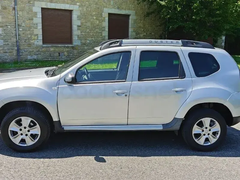 Usado Dacia Duster Ambiance 125 CV (91 kW) 2014 Gris / plata SUV