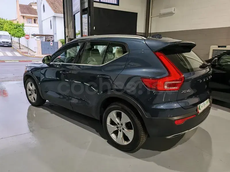 Usado Volvo XC40 Inscription 150 HP (110 kW) 2019 Cinzento SUV