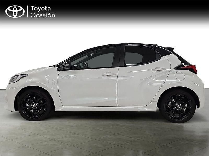 Usado Toyota Yaris Plus 116 CV (85 kW) 2022 Blanco Utilitario