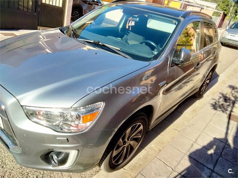 Usado Mitsubishi ASX Motion 116 CV (85 kW) 2015 Gris / plata SUV