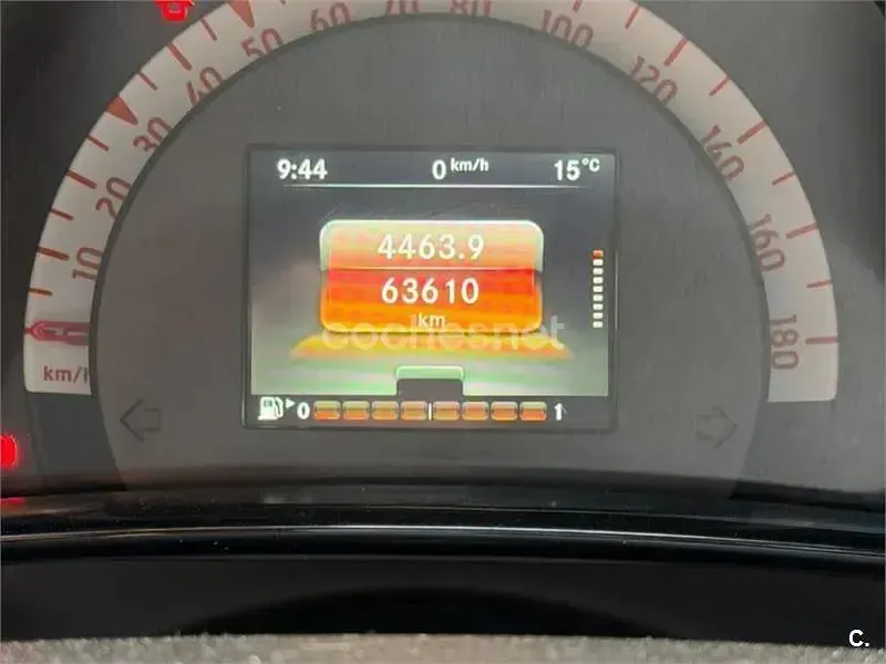 Usado Smart ForFour Passion 90 CV (66 kW) 2018 Gris / plata Utilitario