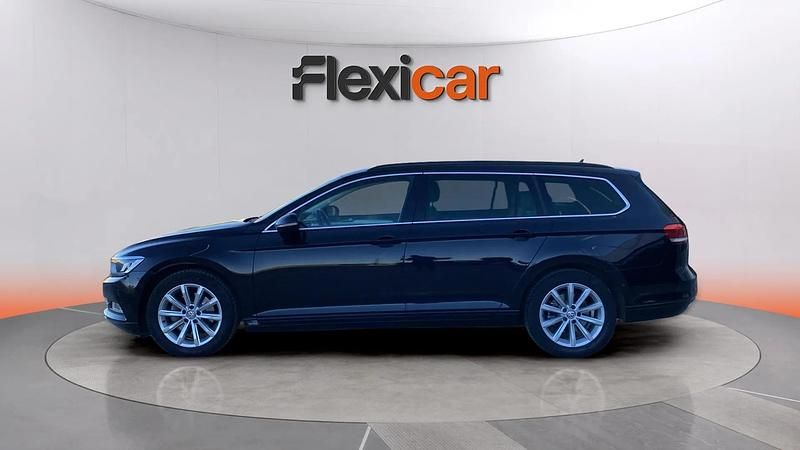Usado VW Passat Advance 150 CV (110 kW) 2017 Negro Familiar