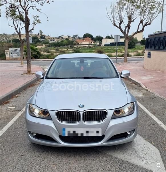 Gris / plata Usado 2010 BMW 330 Berlina | 13.800 € (Precio justo) - Imagen 1/4