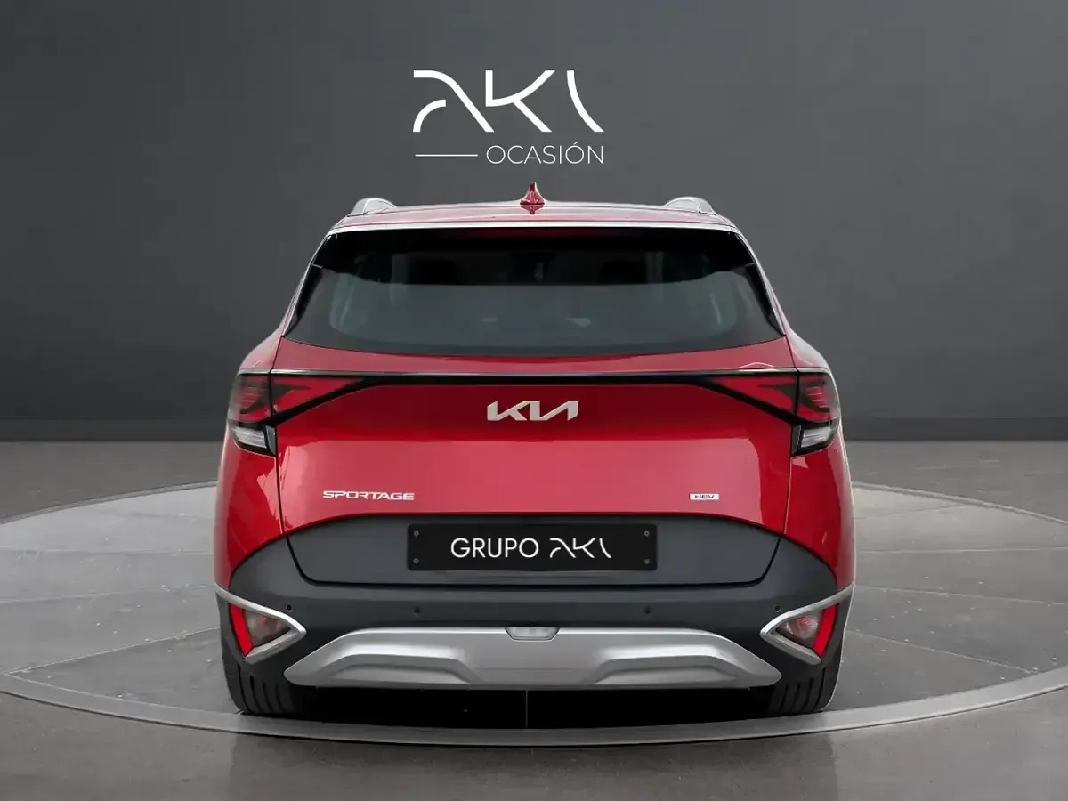 Usado Kia Sportage 230 CV (169 kW) 2022 Rojo SUV