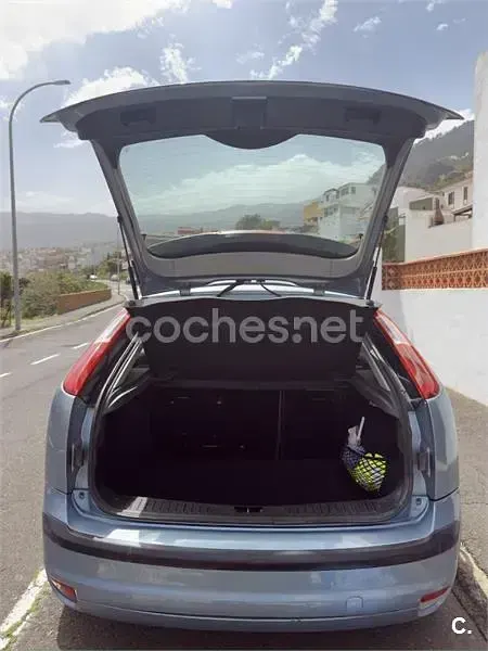 Usado Ford Focus Ambiente 90 CV (66 kW) 2007 Azul Berlina