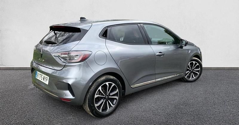 Usado Renault Clio V Techno 100 CV (73 kW) 2025