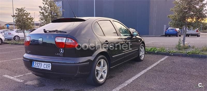 Negro Usado 2004 Seat Leon Sport Berlina | 3900 € (Precio justo) - Imagen 1/4