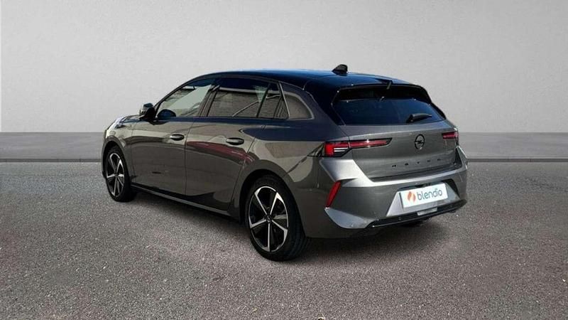 Usado Opel Astra 131 CV (96 kW) 2024 Gris Berlina