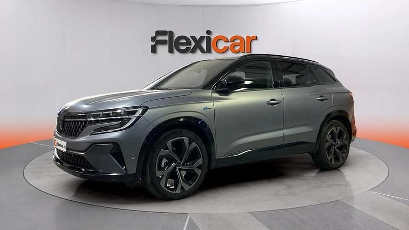 Käytetty Renault Austral Techno 200 HP (147 kW) 2023 Harmaa Katumaasturi