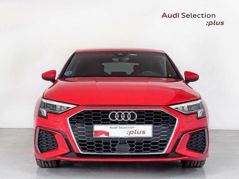 Usado Audi A3 Sportback S-Line 150 CV (110 kW) 2023 Rojo Utilitario