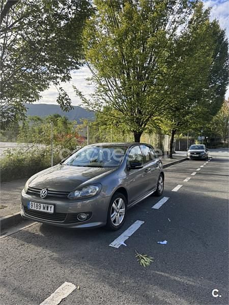 Gris / plata Usado 2012 VW Golf VII Advance Berlina | 8190 € (Precio justo) - Imagen 1/4