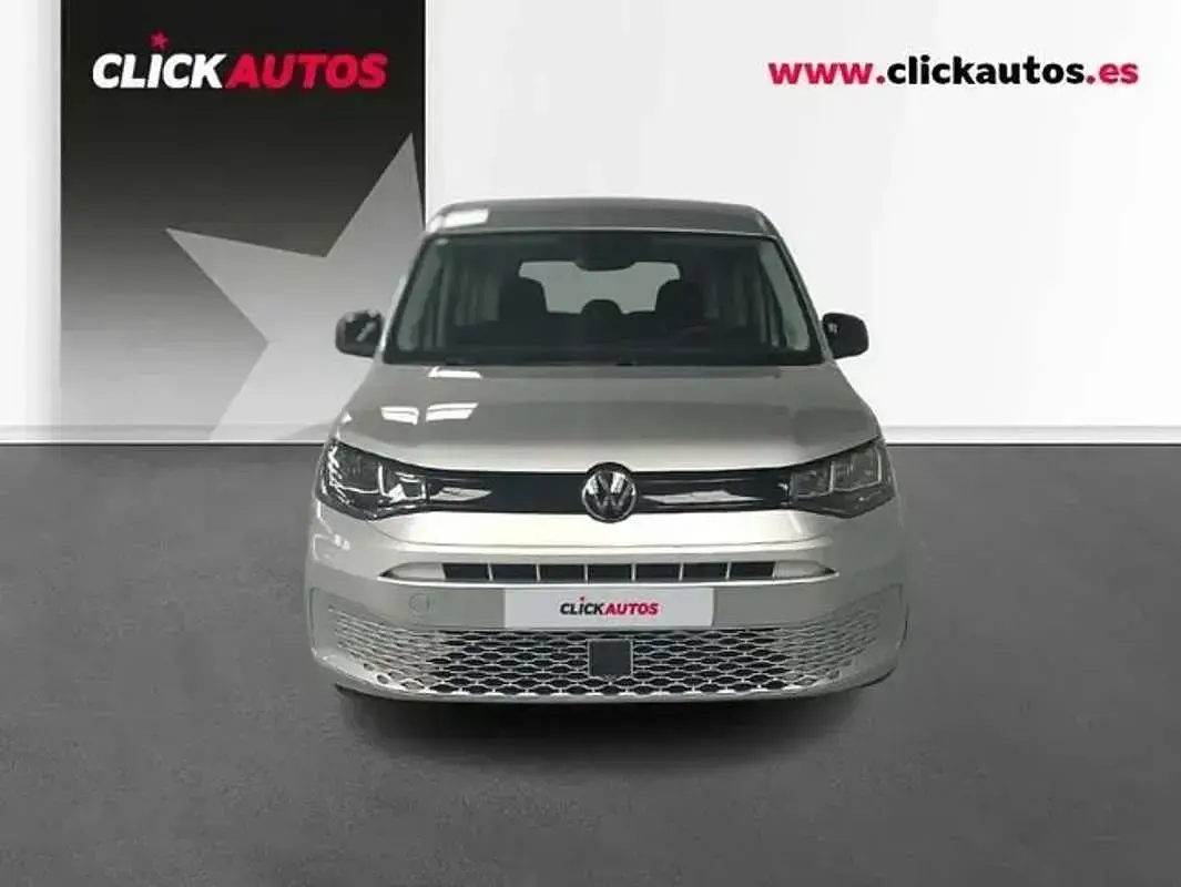 Usado VW Caddy 102 CV (75 kW) 2024 Plateado Monovolumen