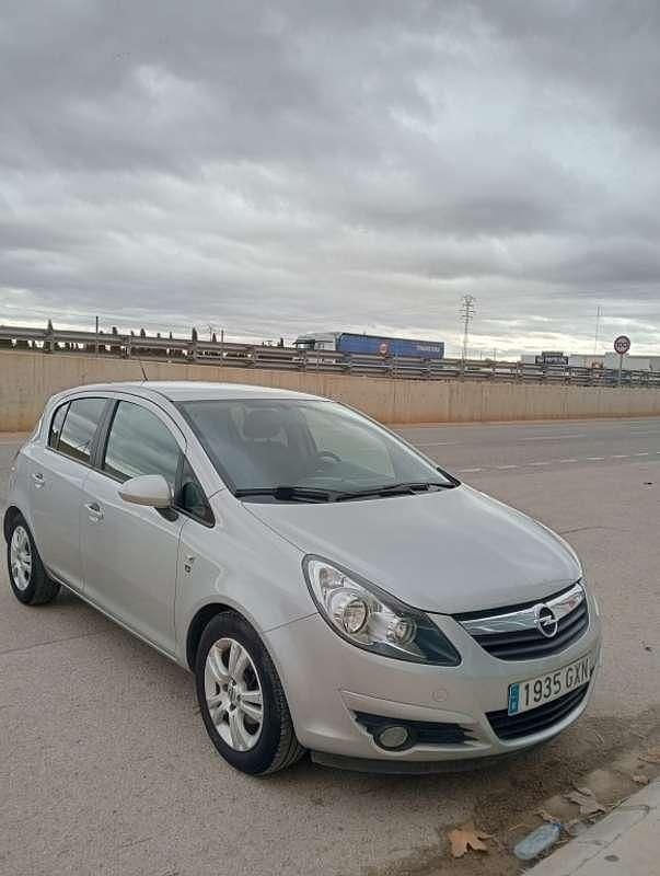 Usado Opel Corsa 95 HP (69 kW) 2010 Cinzento Citadino