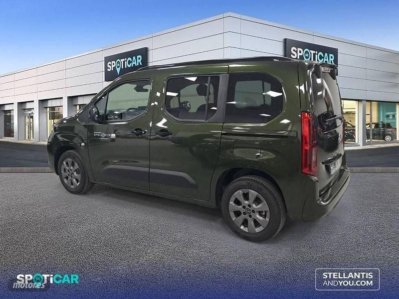 Usado Opel Combo S 100 CV (73 kW) 2025 Verde Monovolumen