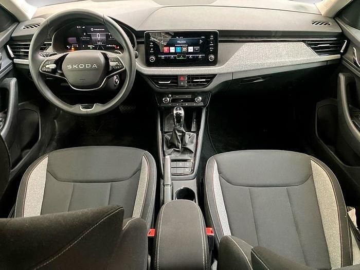 Usado Skoda Kamiq Selection 115 CV (84 kW) 2025 Blanco SUV
