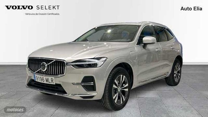 Plateado Usado 2023 Volvo XC60 Core SUV | 49.900 € (Precio justo) - Imagen 1/4