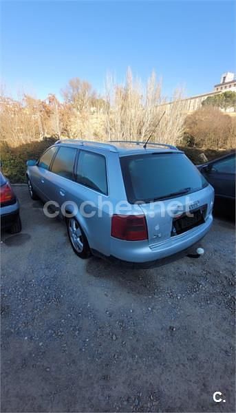 Usado Audi A6 230 CV (169 kW) 1999 Gris / plata Familiar