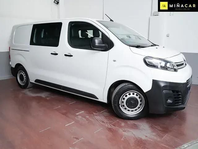 Käytetty Citroën Jumpy Comfort 95 HP (69 kW) 2018 Valkoinen Tila-auto