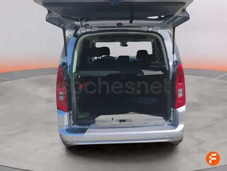 Usado Opel Combo Life Expression 110 CV (80 kW) 2019 Gris / plata Monovolumen