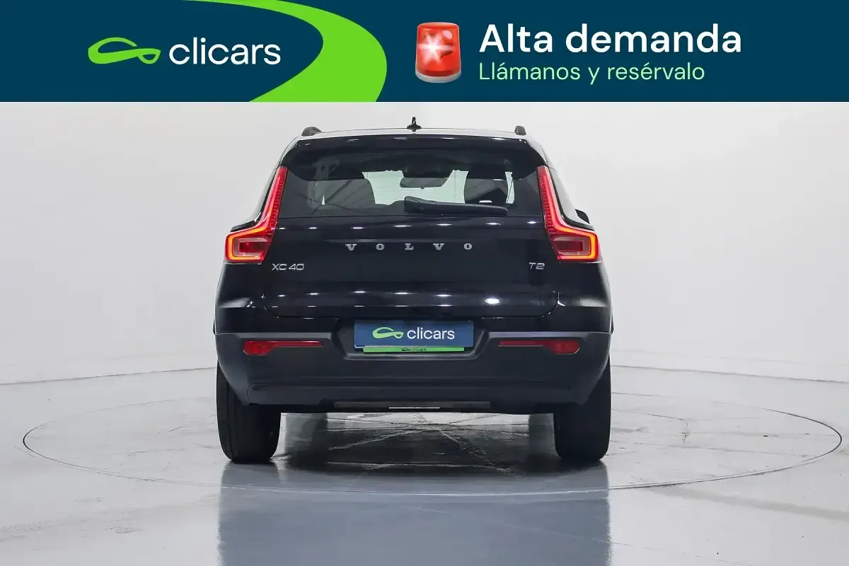 Usado Volvo XC40 129 CV (94 kW) 2022 Negro SUV