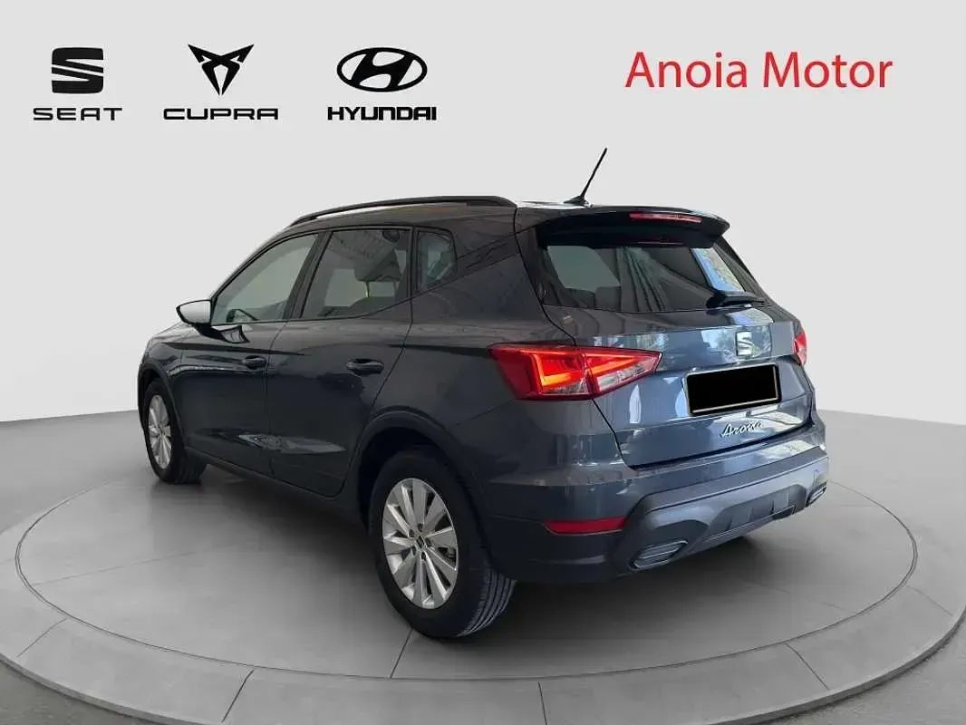Usado Seat Arona Style 116 CV (85 kW) 2025 Gris SUV