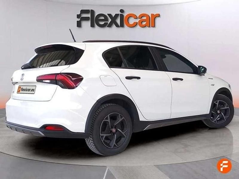 Usado Fiat Tipo 95 CV (69 kW) 2022 Blanco Berlina