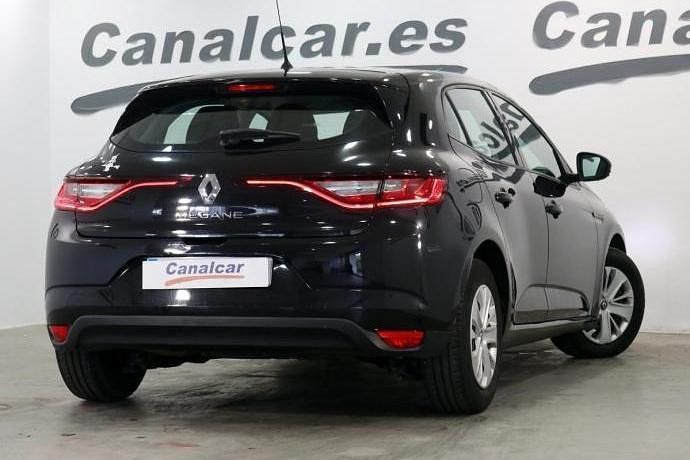 Usado Renault Mégane III Life 100 CV (73 kW) 2016