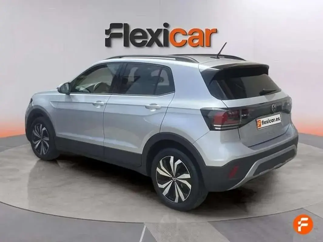 Usado VW T-Cross 116 CV (85 kW) 2025 Gris SUV