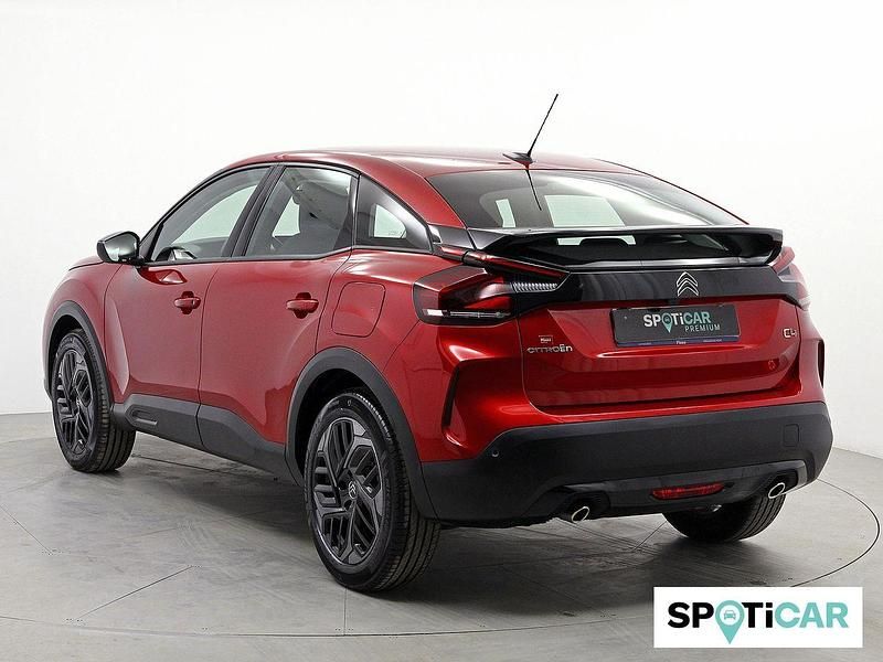 Usado Citroën C4 Feel 131 CV (96 kW) 2021 Rojo Utilitario