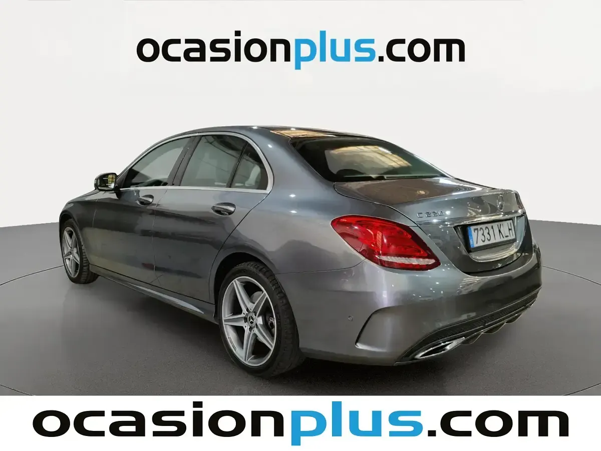 Usado Mercedes C220 170 CV (125 kW) 2018 Gris Berlina
