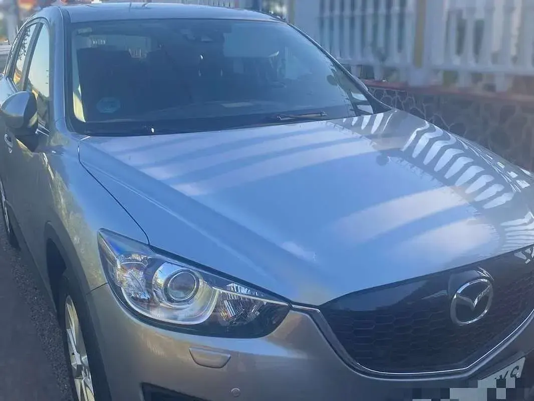 Usado Mazda CX-5 Luxury 175 CV (128 kW) 2014 Gris SUV