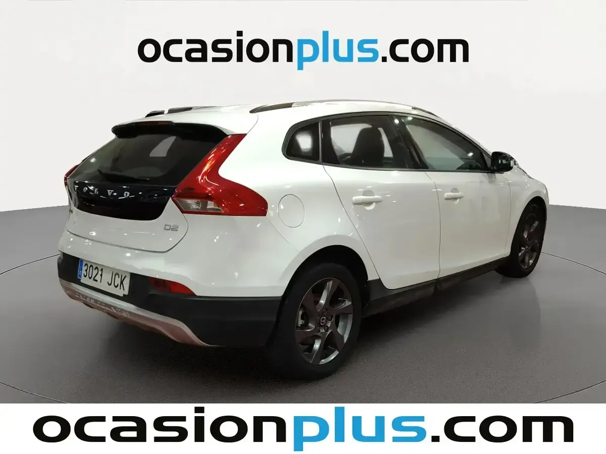 Usado Volvo V40 CC Kinetic 115 CV (84 kW) 2015 Blanco Familiar