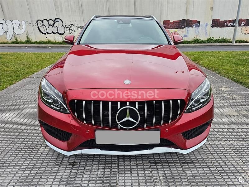 Usado Mercedes C220 AMG 170 CV (125 kW) 2017 Granate Familiar